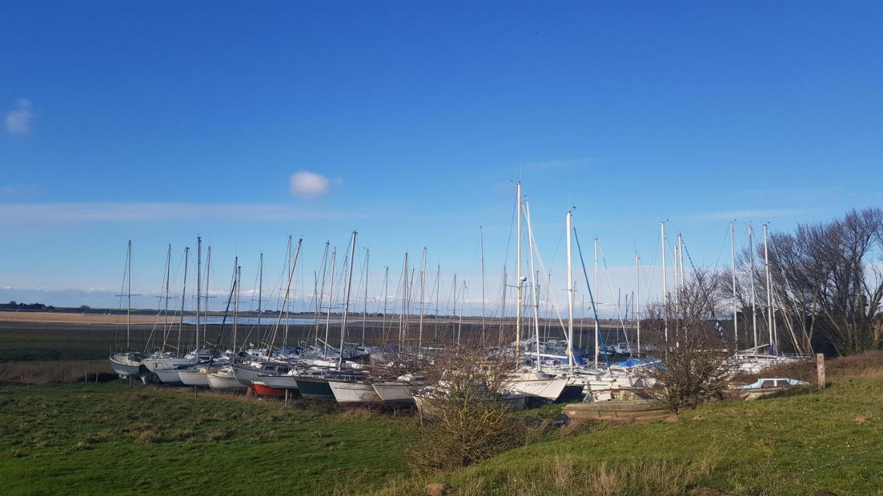 Вилла Au 3 La Cour A Tot Regneville-sur-Mer Экстерьер фото